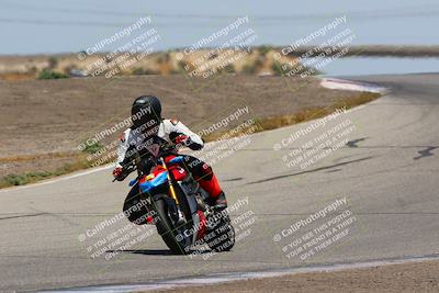 media/May-22-2023-Fastrack Riders (Mon) [[ae7626d9d8]]/Level 2/1230pm (Outside Grapevine)/